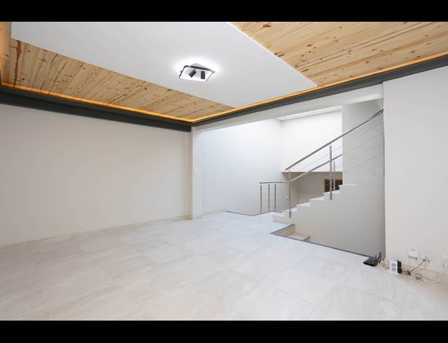 4 BEDROOM TOWNHOUSE FOR SALE IN MUIZENBERG